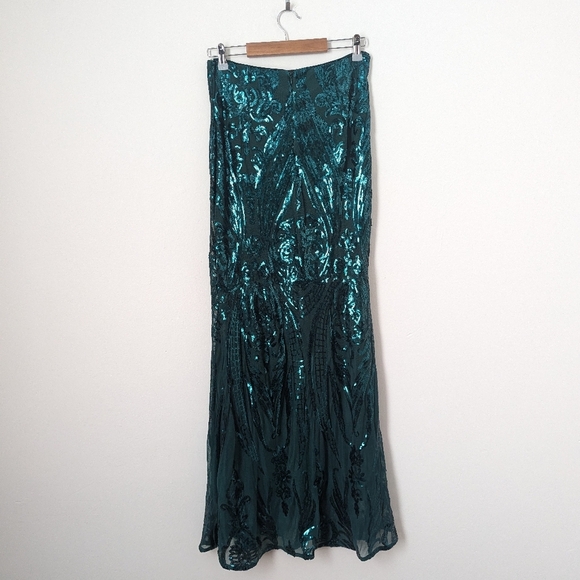 Lulu's Dark Emerald Forest Green Sequin Long Sleeve 2 Pc Maxi Dress Formal Set - Picture 8 of 9